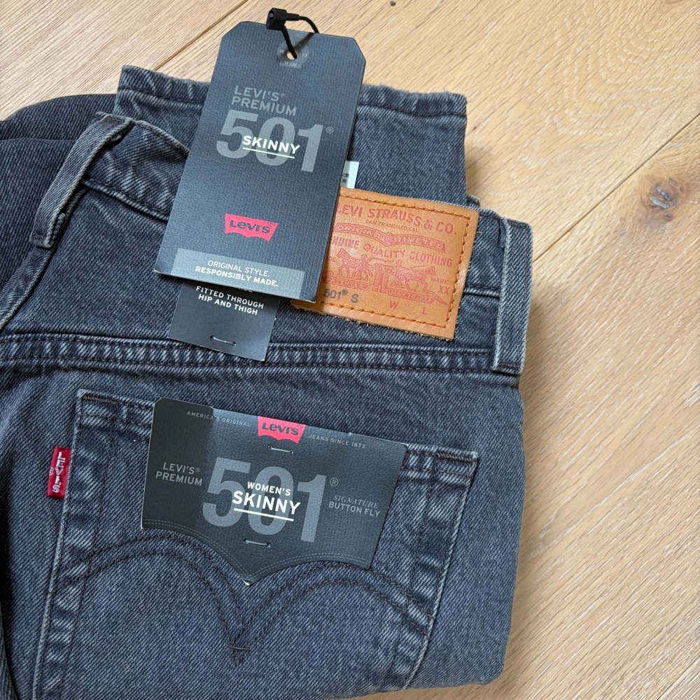 Levi's Premium 501 Skinny Jeans - washed black button fly